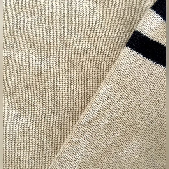 Boys sweater Size 8 - Picture 7 of 7